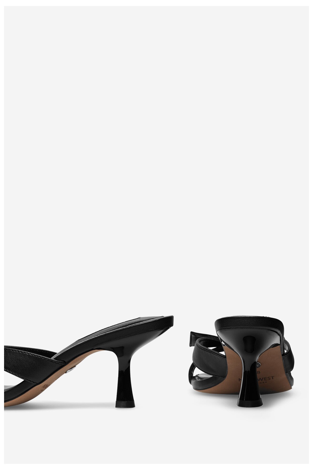 Klapki NINE WEST WFA2668-1 Czarny