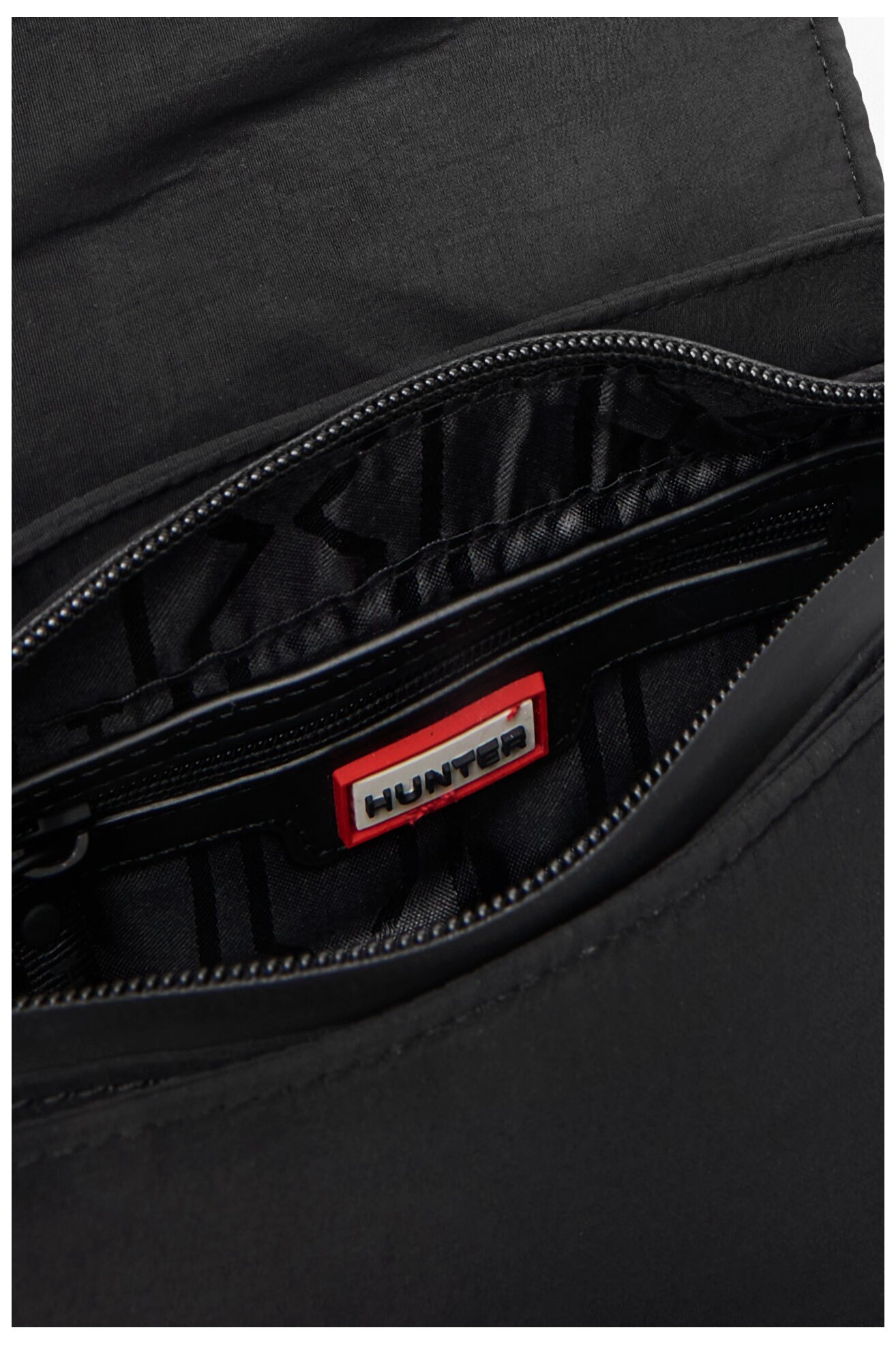 Дамска чанта HUNTER CEO-HTR-XC-008-08 ЧЕРЕН