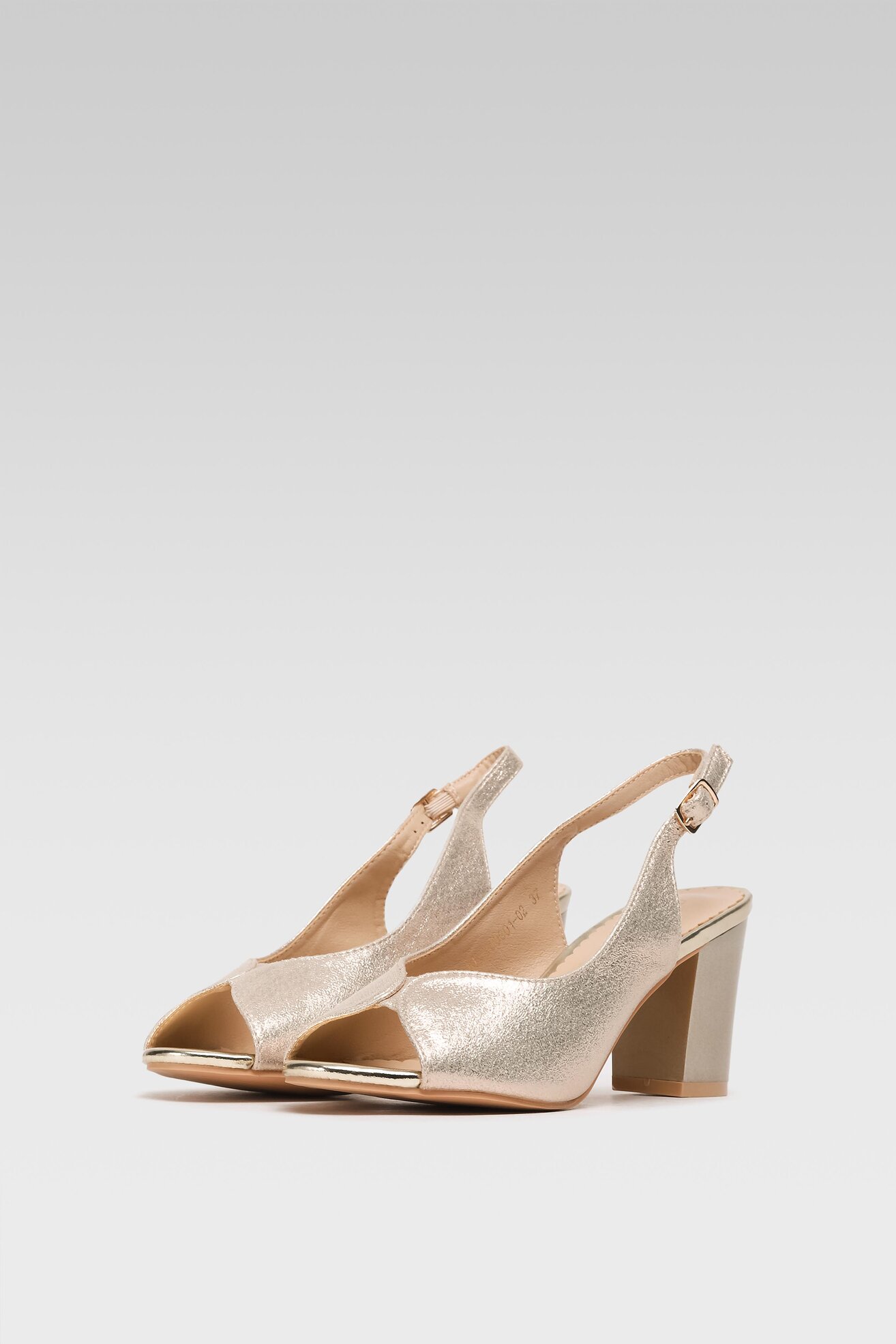 Сандали Clara Barson ACANNA KL-230801-02 ЗЛАТИСТ