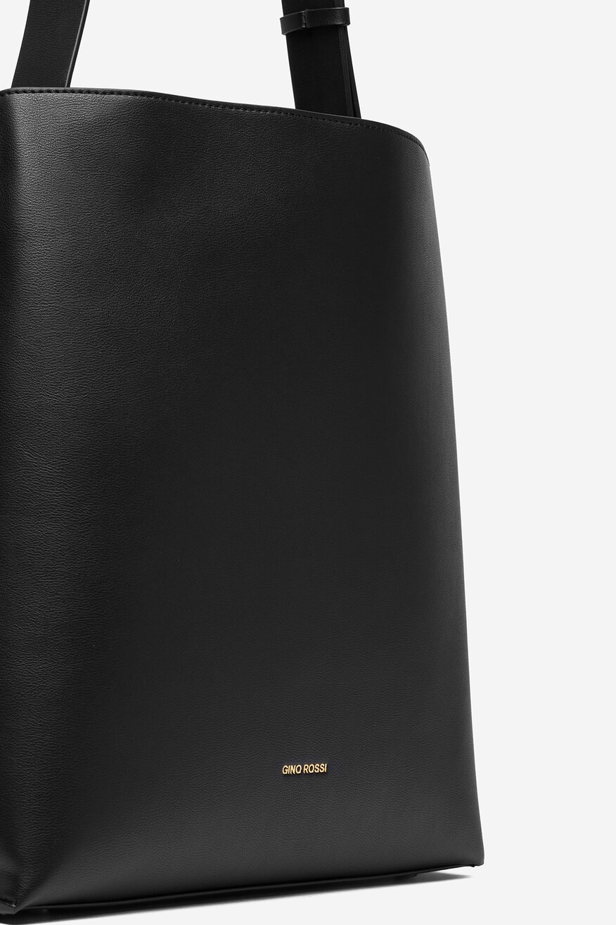 
                Дамска чанта Gino Rossi ЧЕРЕН - 5906751623527