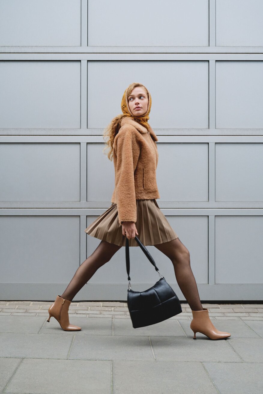 
                Jenny Fairy - Torebka pikowana czarna - 5903698835280