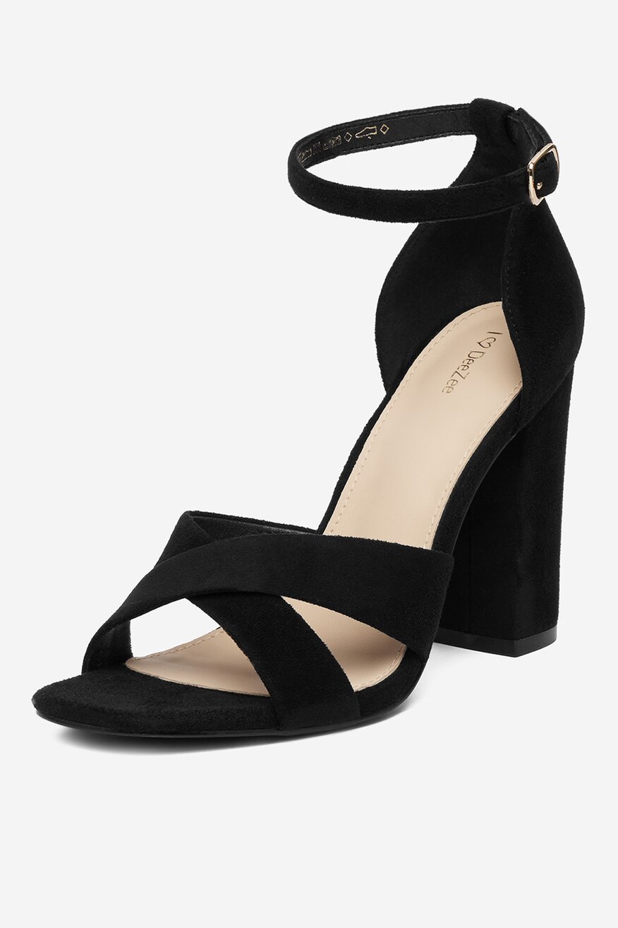 
                Сандали DeeZee ЧЕРЕН - 5906751933701