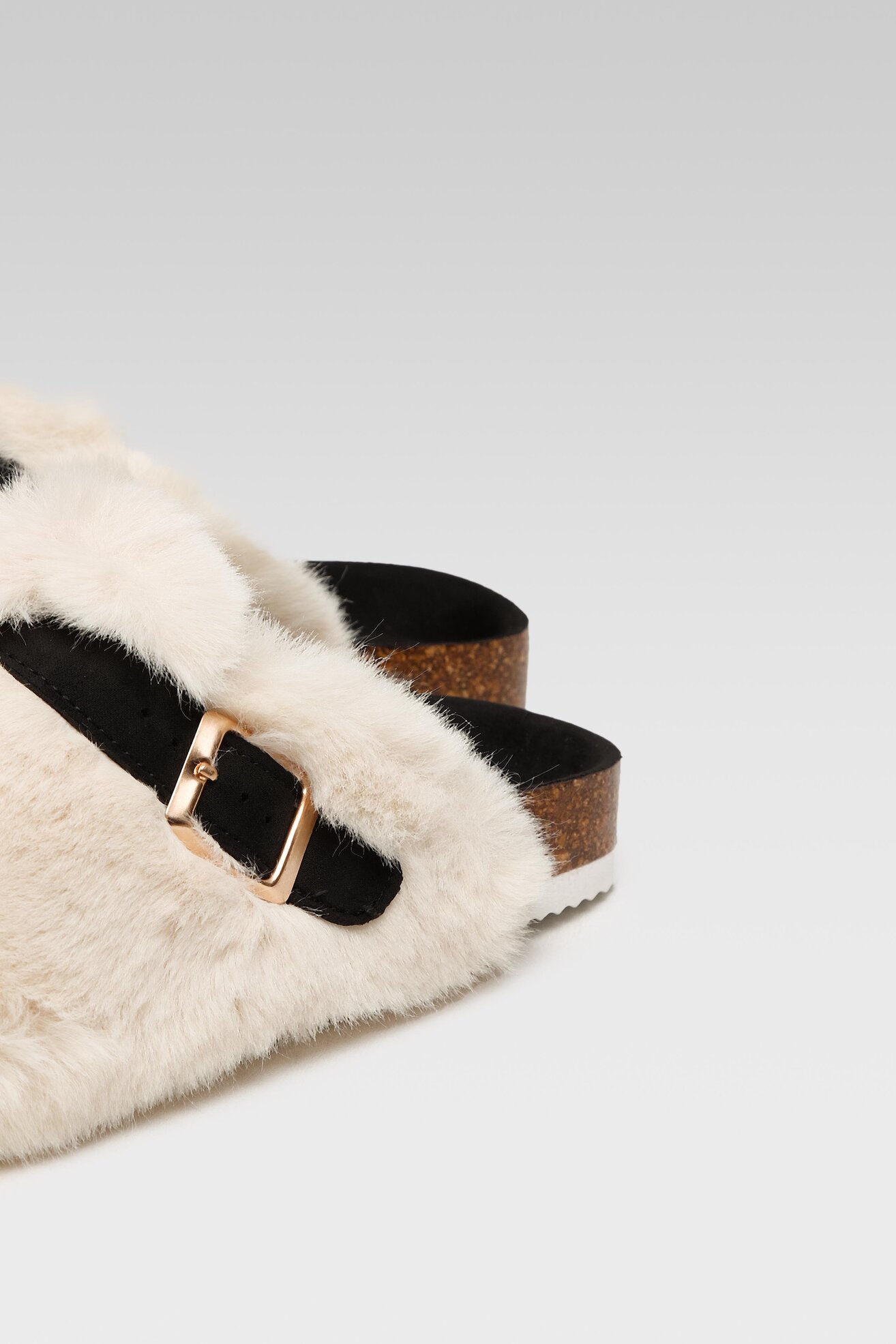 Kapcie Home&Relax AGK21707 Beżowy