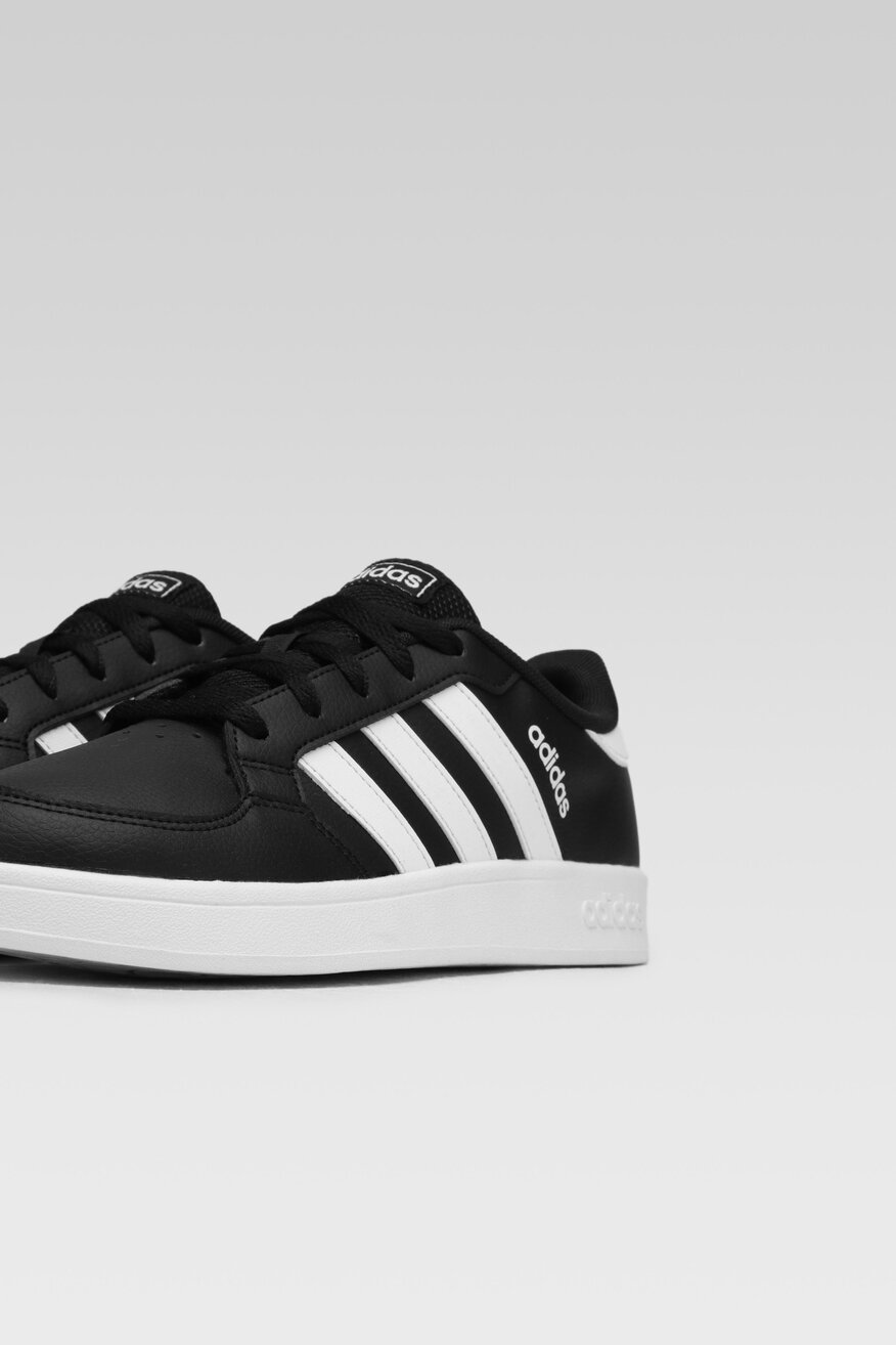 
                adidas - Obuwie sportowe czarne sznurowane - 5903698263274