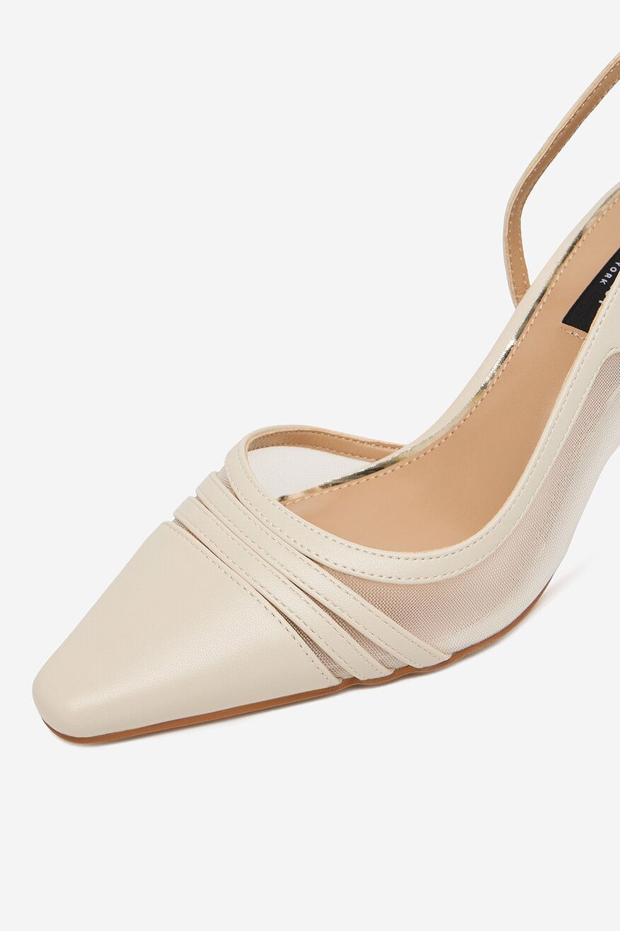 
                Елегантни обувки NINE WEST КРЕМАВ - 5906751948385