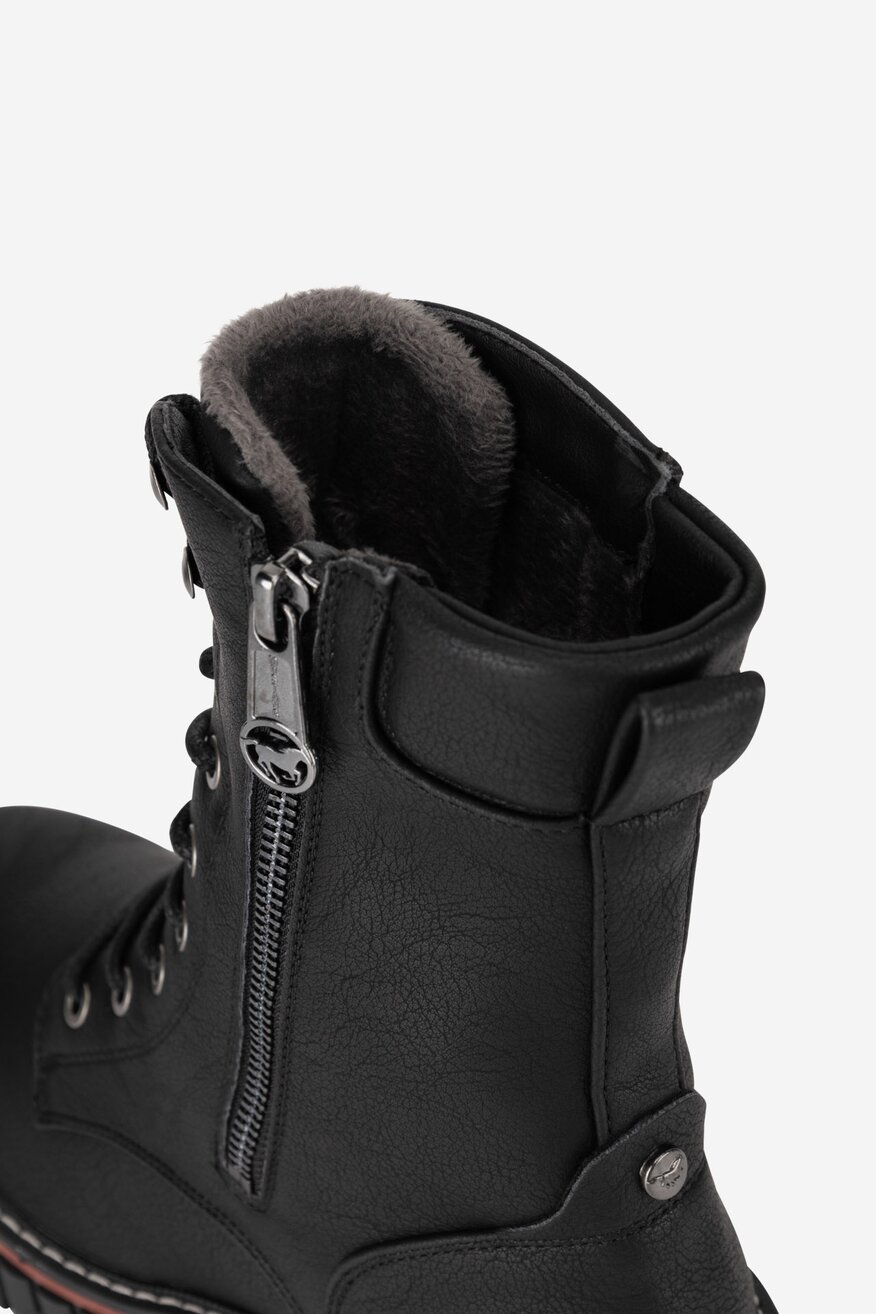 
                Csizma Mustang FEKETE - 5905588870753