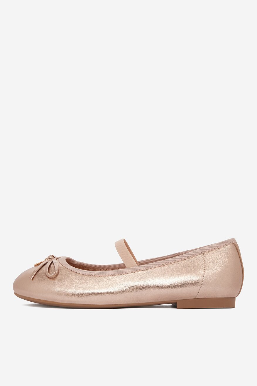 
                Балерина GUESS ЗЛАТИСТ - 5906751844861