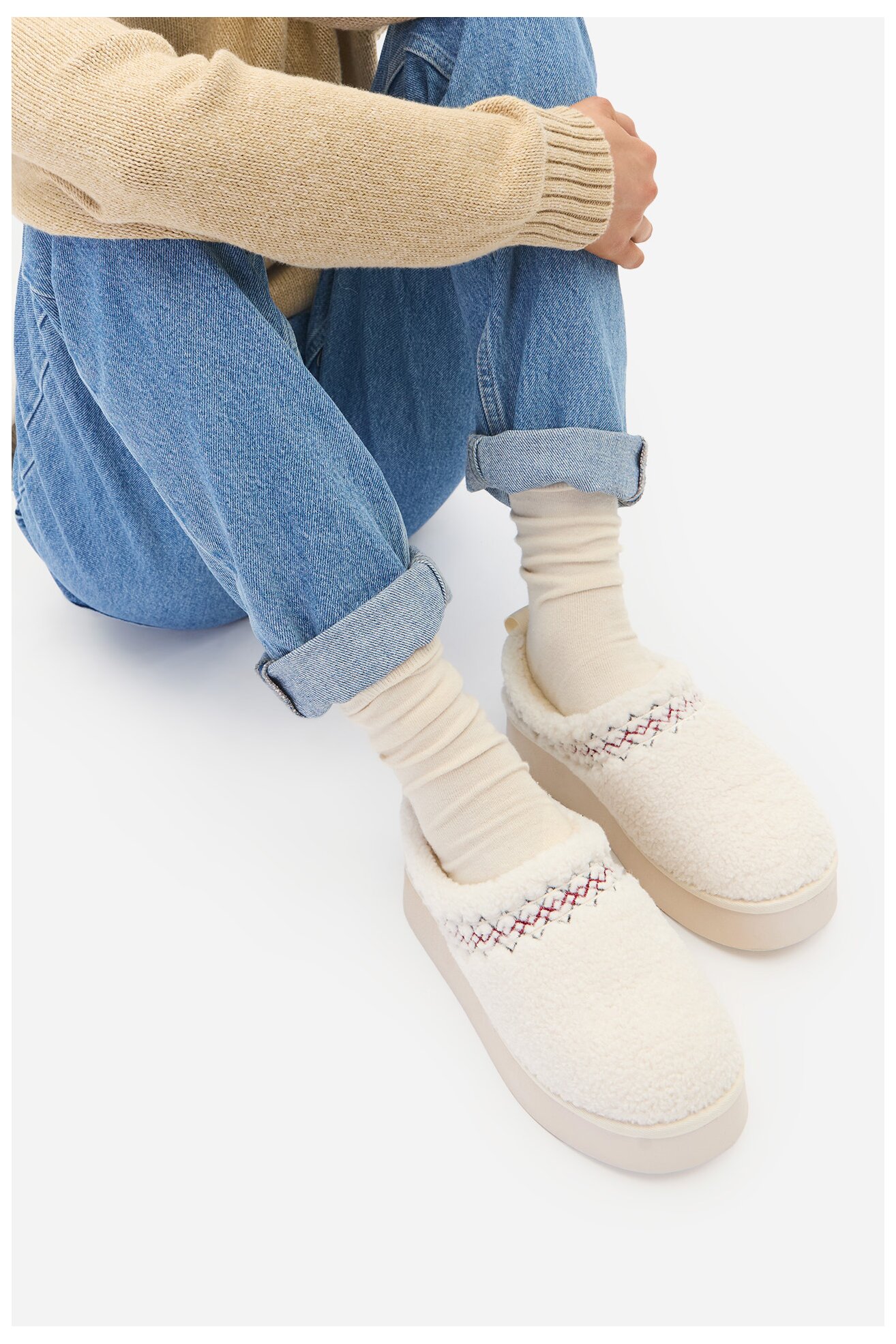 Papucs Jenny CEO-HY241207 BÉZS