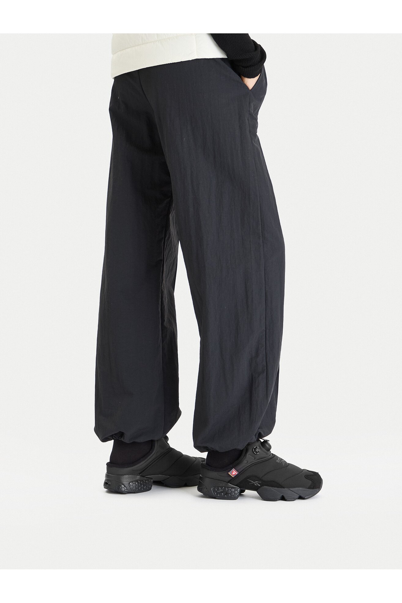 Sportcipő Reebok EO-INSTAPUMP FURY MULE 100230815 FEKETE