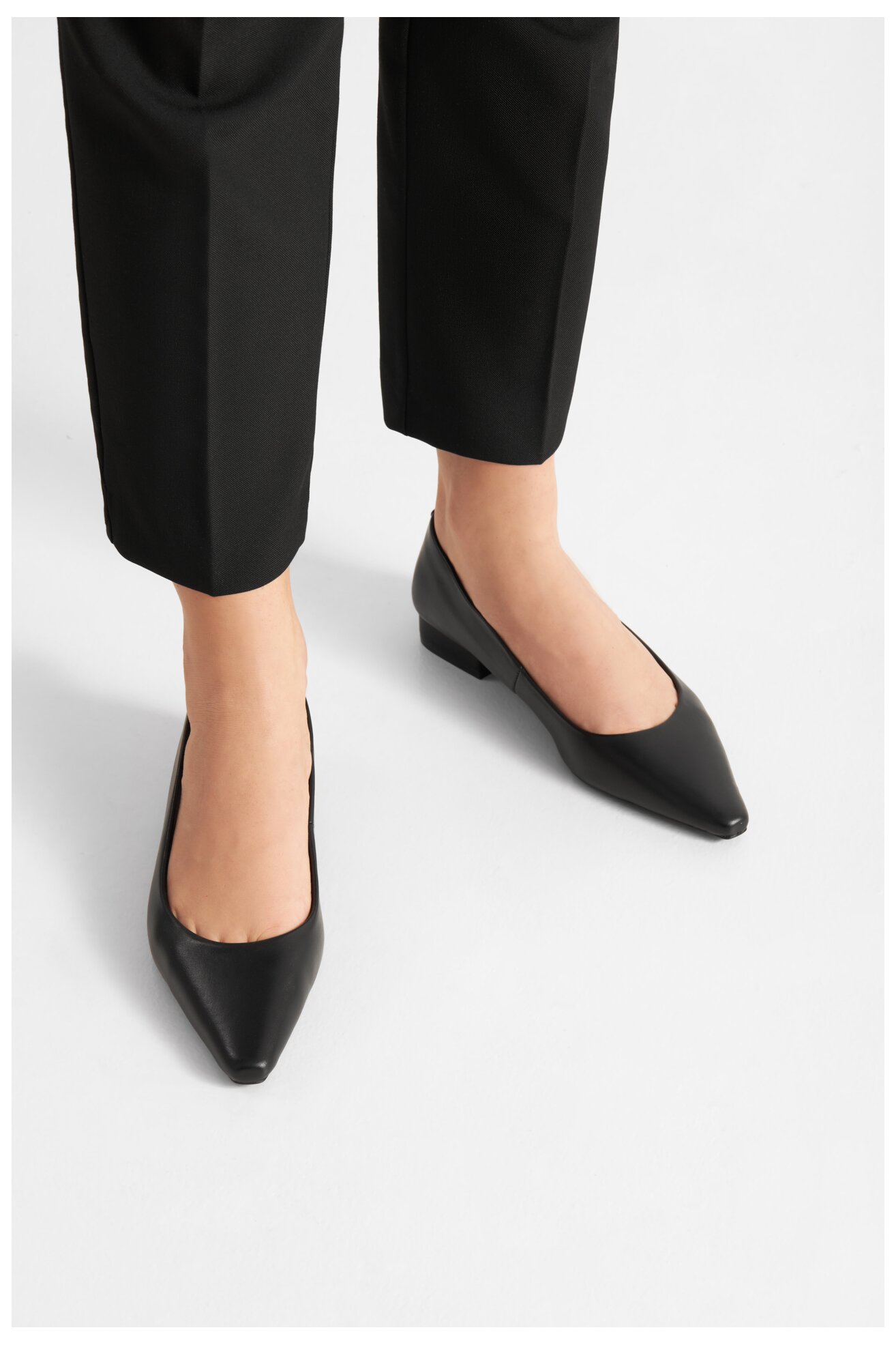 Baleriny Gino Rossi WFA2503-2Z Czarny