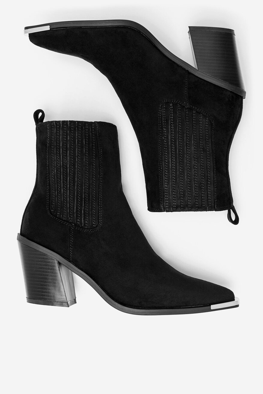 
                Боти DeeZee ЧЕРЕН - 5905588846482