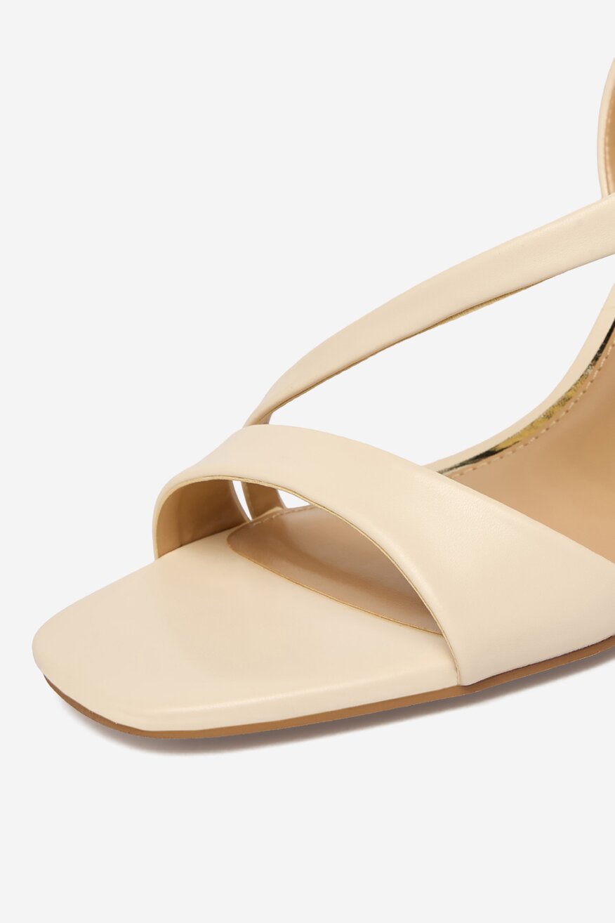 
                Sandale NINE WEST BEŽ - 5906751037553