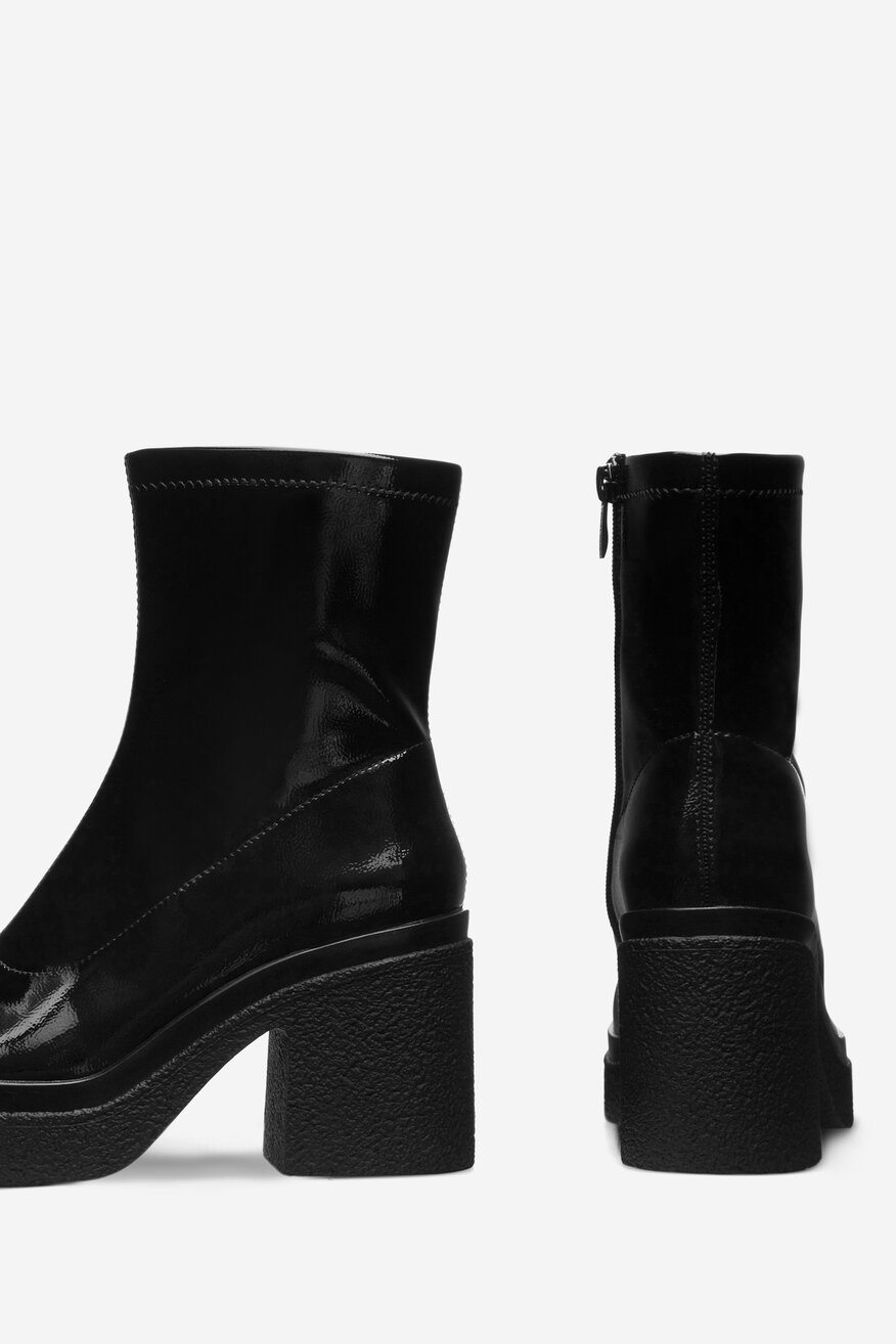 
                Jenny Fairy - Botki na słupku - 5905588092247