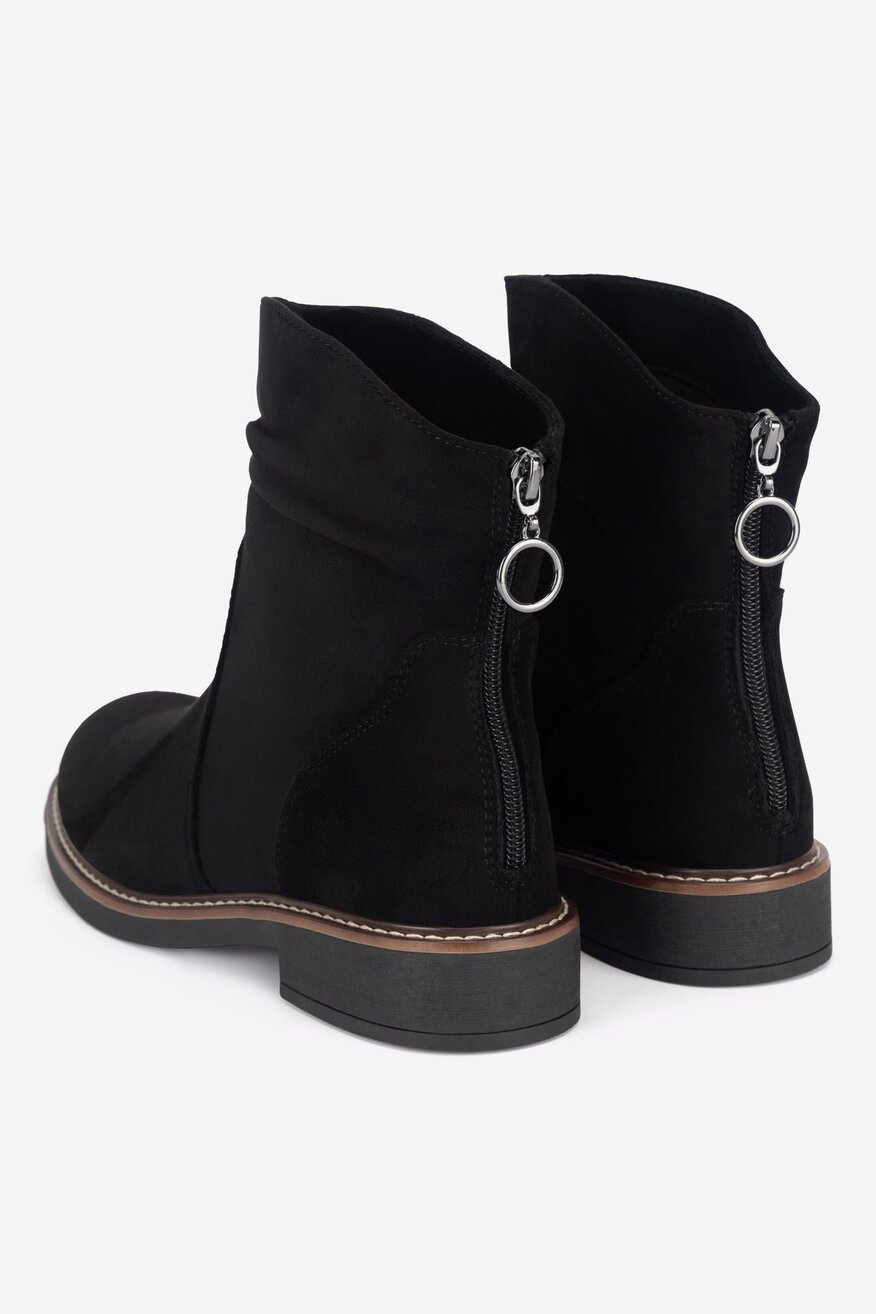 
                Kratke čizme Clara Barson CRNA - 5905588830047