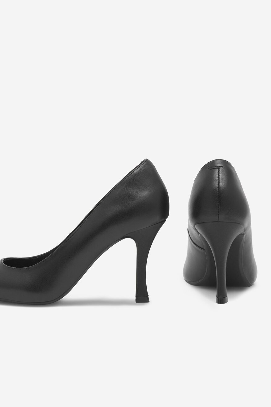 
                Pantofi cu toc Lasocki NEGRU - 5905588299141