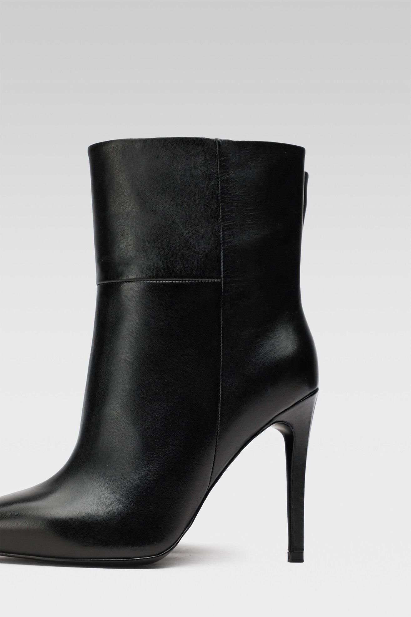 Botki Gino Rossi 105921 Czarny