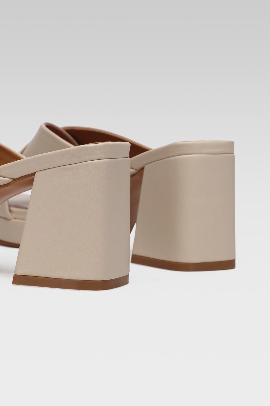 Jenny Fairy - Klapki pastelowe beżowe - 5903698462233