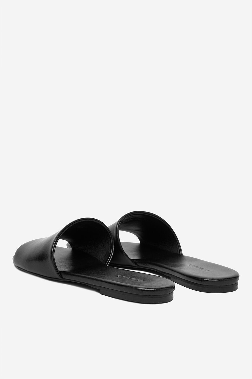 
                Шльопанець Gino Rossi ЧОРНИЙ - 5906751948477