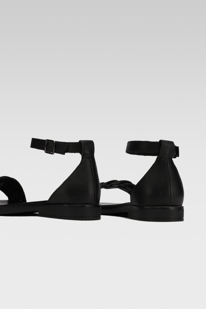 
                Lasocki - Skórzane sandały czarne - 5903698567341