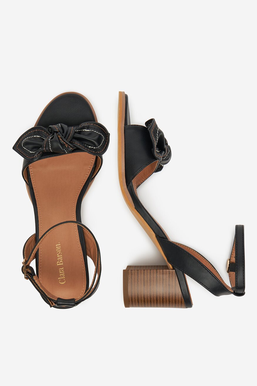 
                Сандалі Clara Barson ЧОРНИЙ - 5906751053836