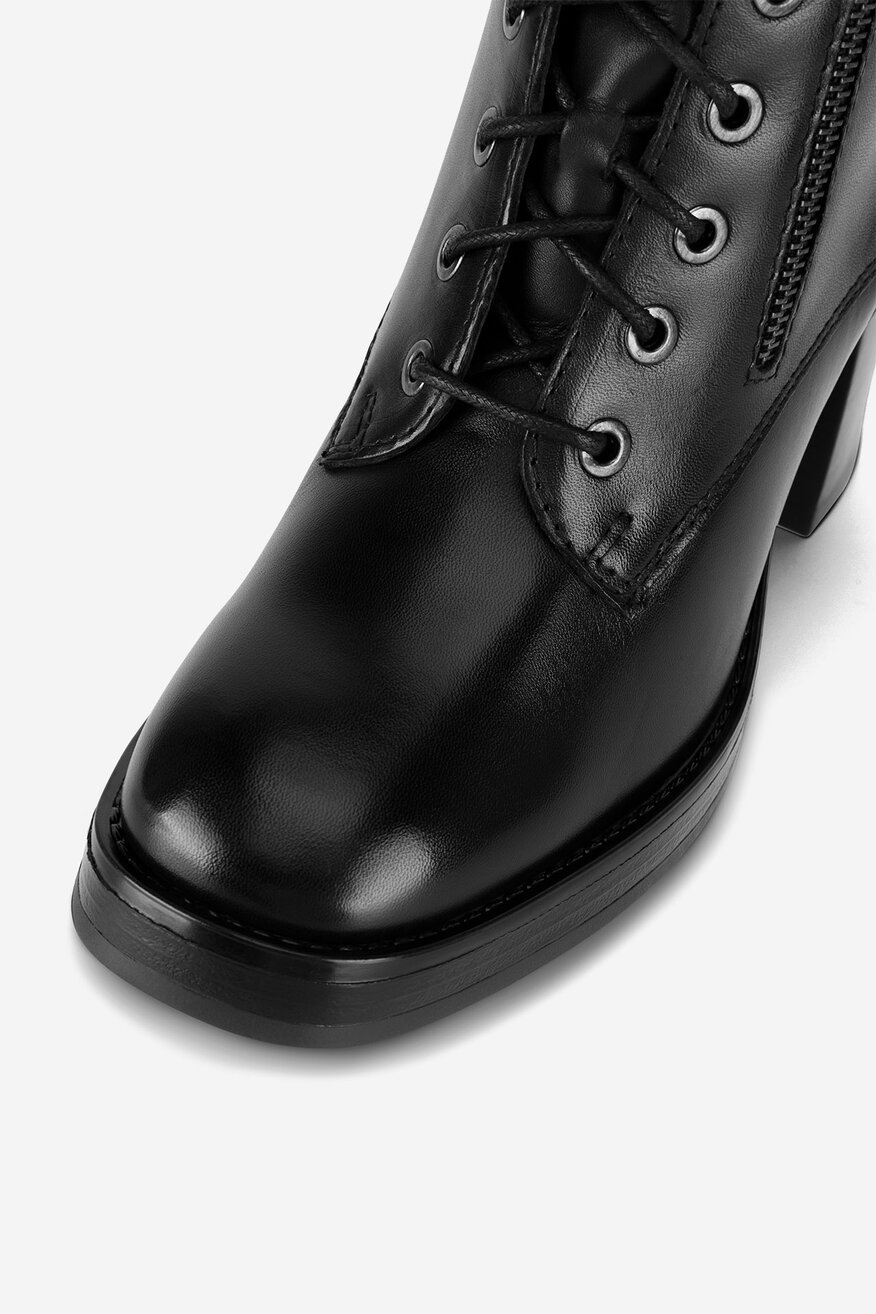 
                Csizma Lasocki FEKETE - 5903419555626