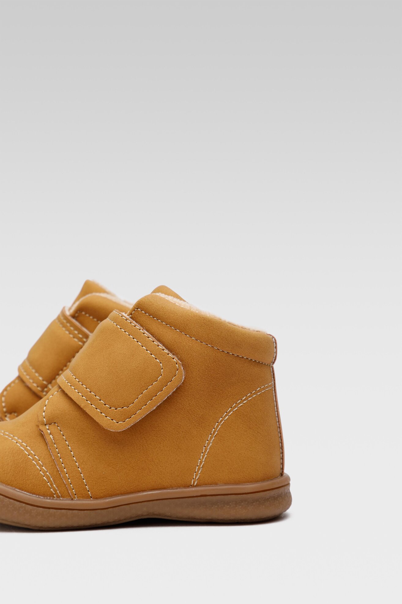 Trzewiki Action Boy CM211208-9 Camel