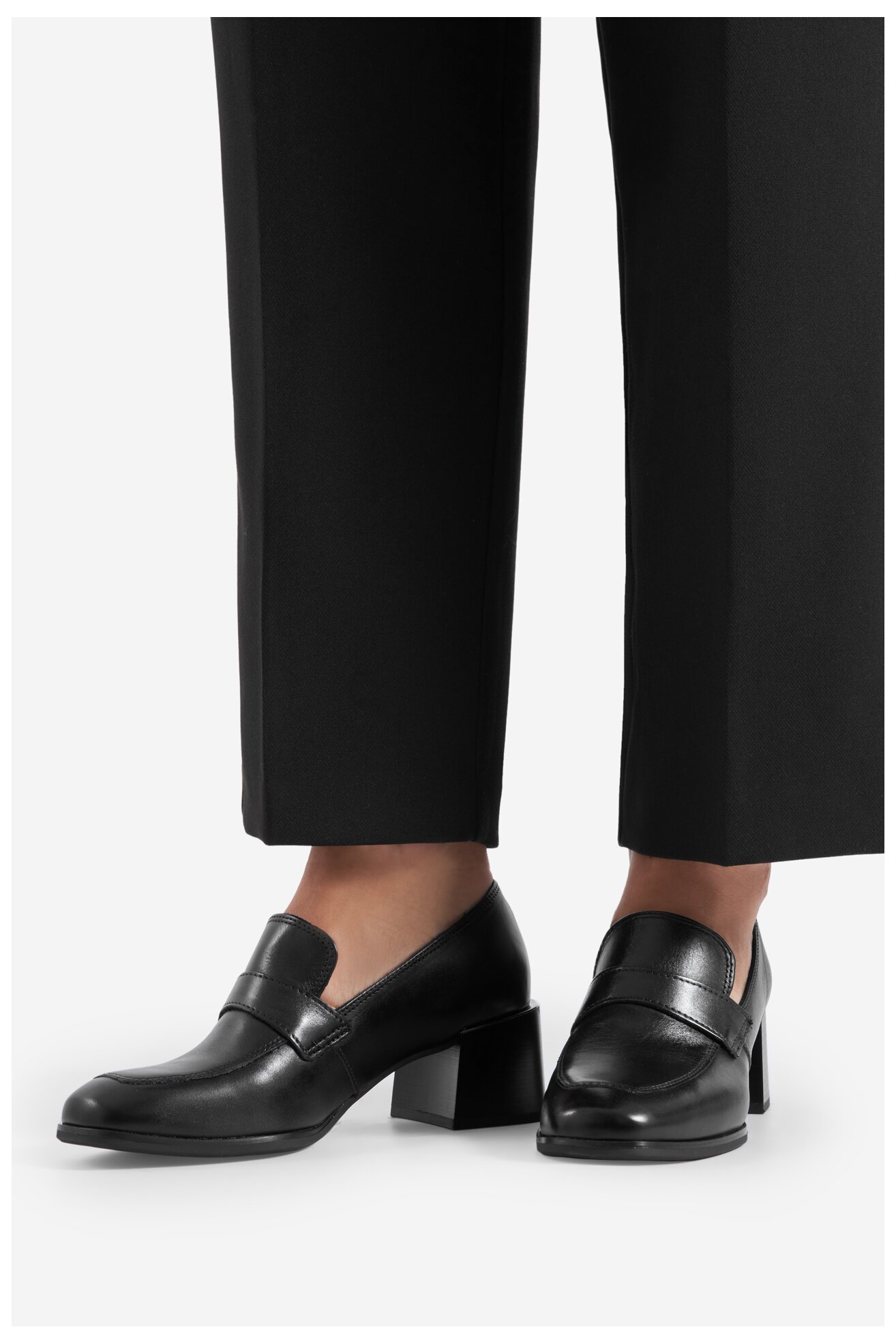 Половинки обувки Lasocki WB-THESSA-06M ЧЕРЕН