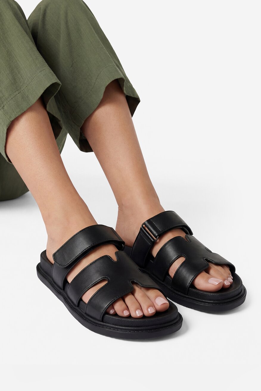 
                Papuče Jenny CRNA - 5906751719367