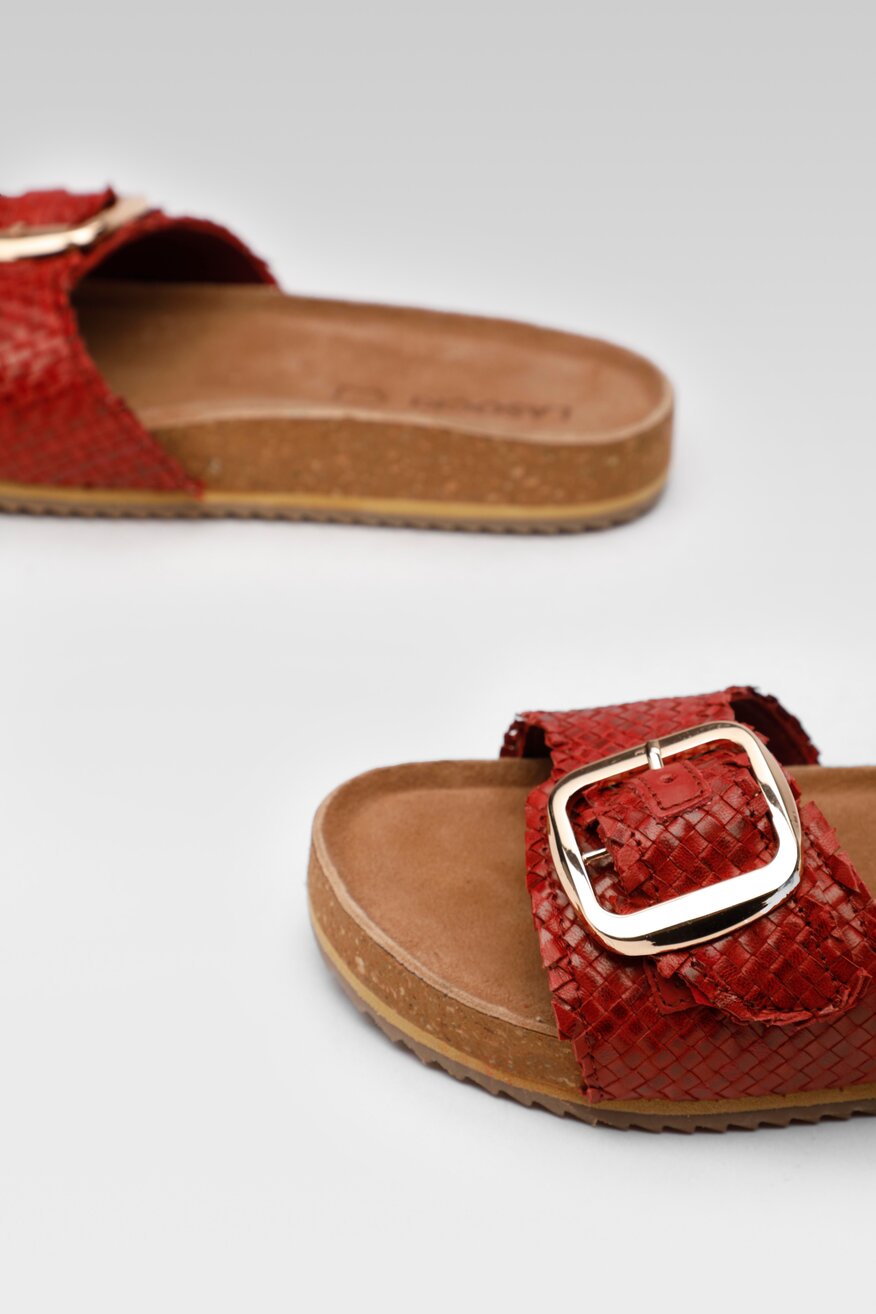 
                Lasocki - Klapki skórzane - 5904248701307