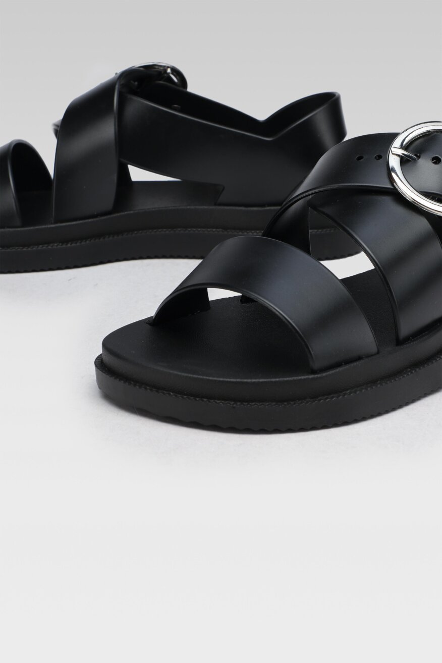 
                Bassano - Sandały czarne ze sprzączką - 5903698687452