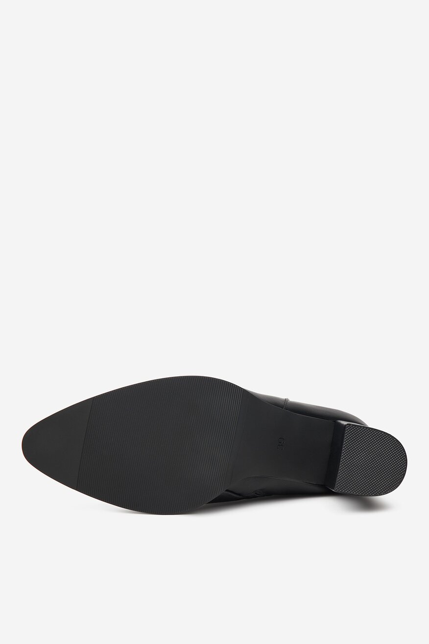 
                Bokacsizma DeeZee FEKETE - 5904410915402