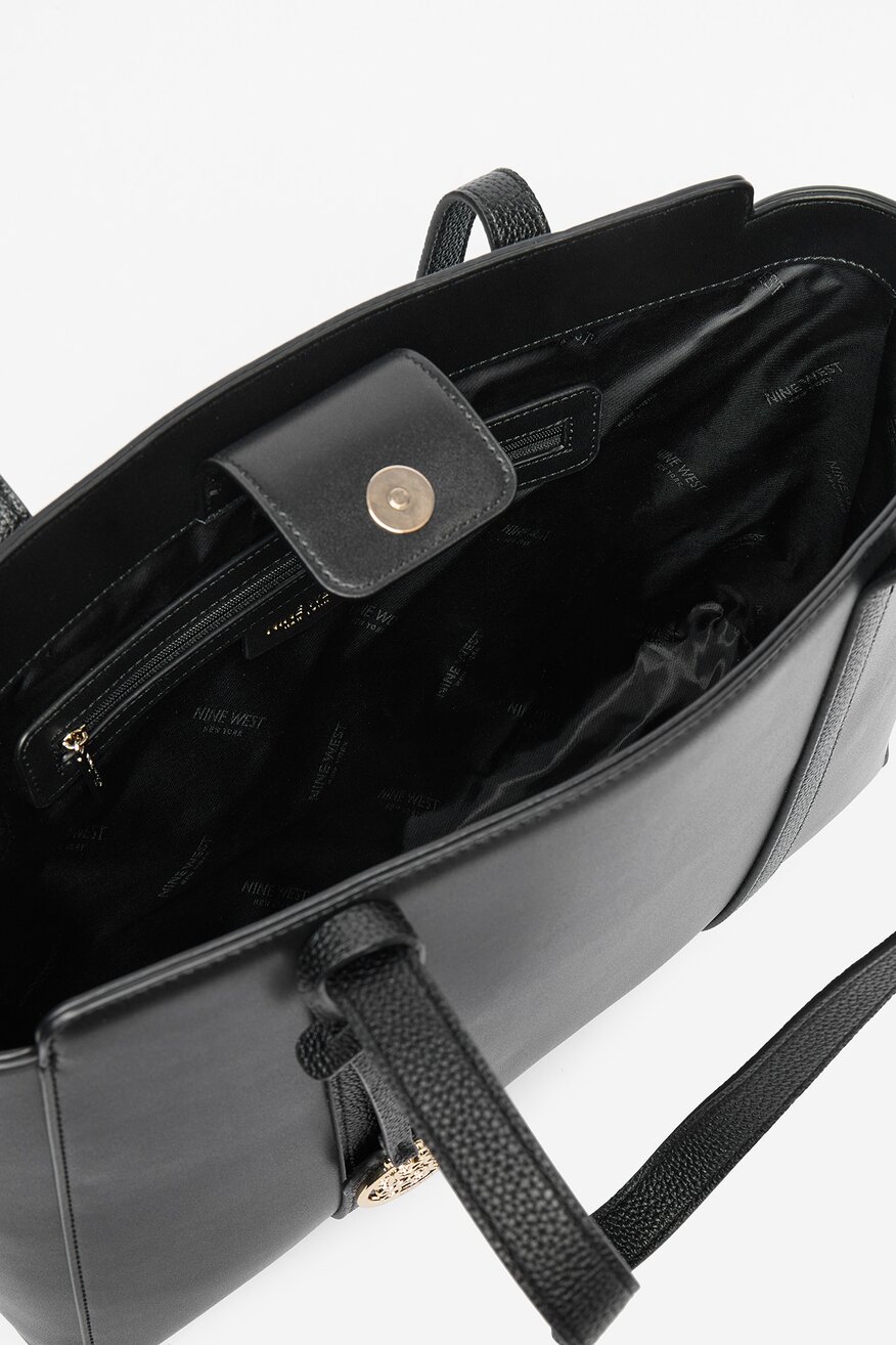 
                Дамска чанта NINE WEST ЧЕРЕН - 5906751397107