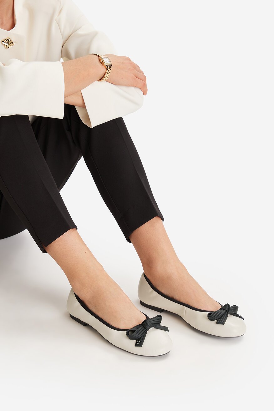 
                Baleriny Gino Rossi CSONTSZÍNŰ - 5906751610534