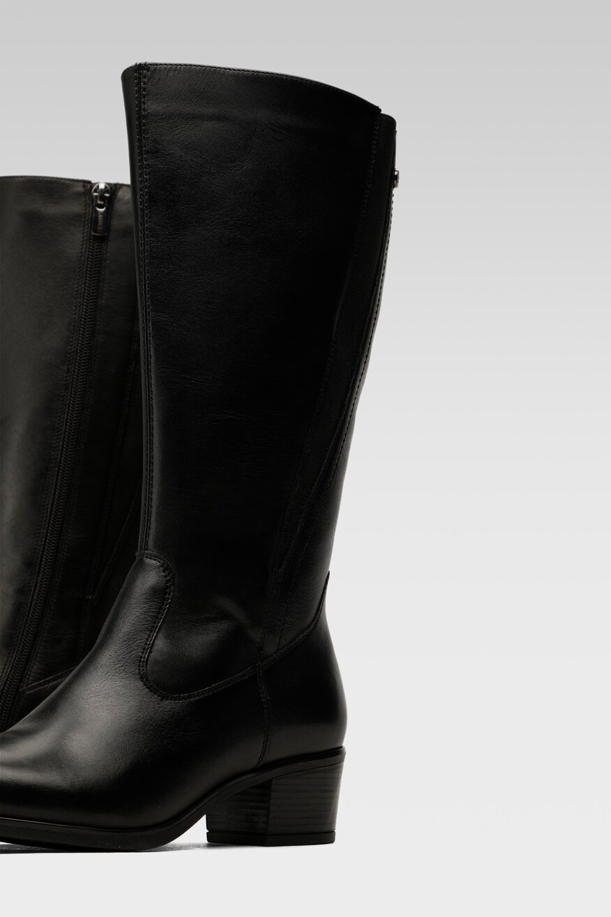 
                Lasocki - Skórzane kozaki czarne - 5904248074524