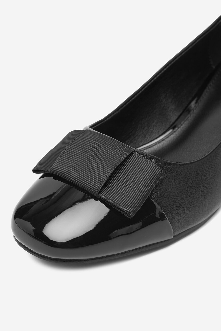 
                Туфлі-Човники Lasocki ЧОРНИЙ - 5906751631157