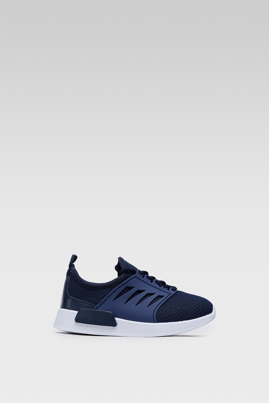 
                Кросівки спортивні Sprandi ТЕМНО-СИНІЙ - 5904248472771