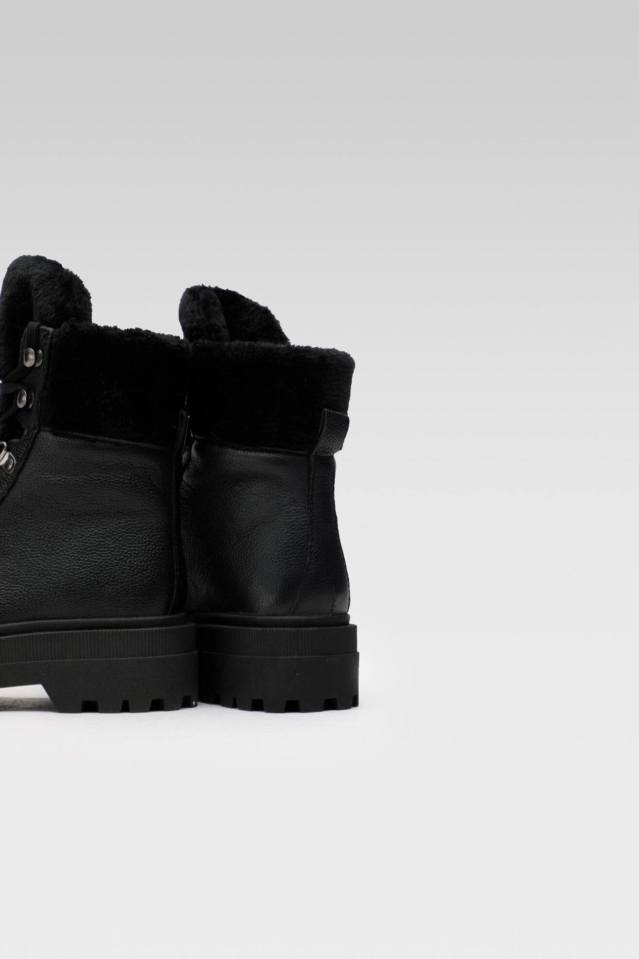 Bocanci Lasocki WI16-UTRA-04 NEGRU