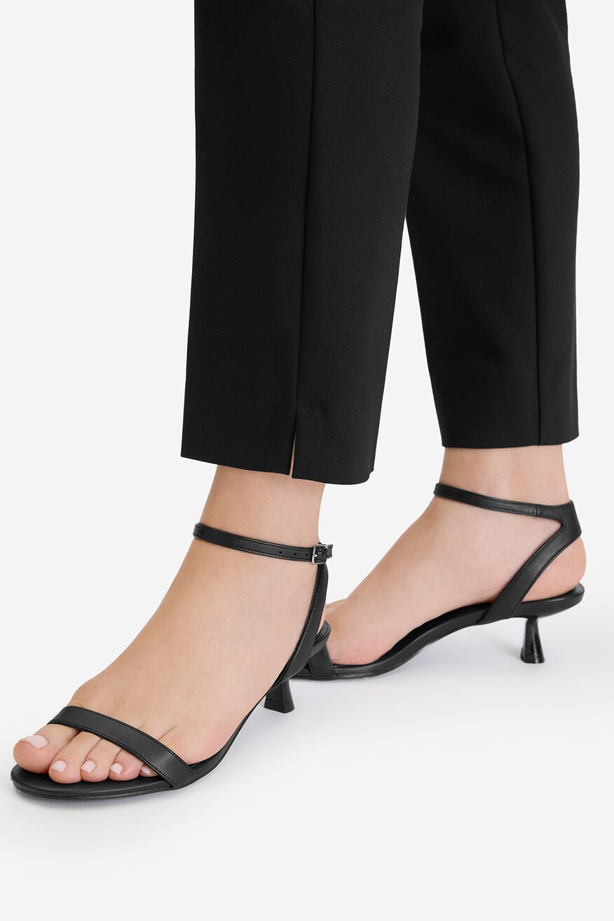 
                Сандали Jenny ЧЕРЕН - 5906751669853