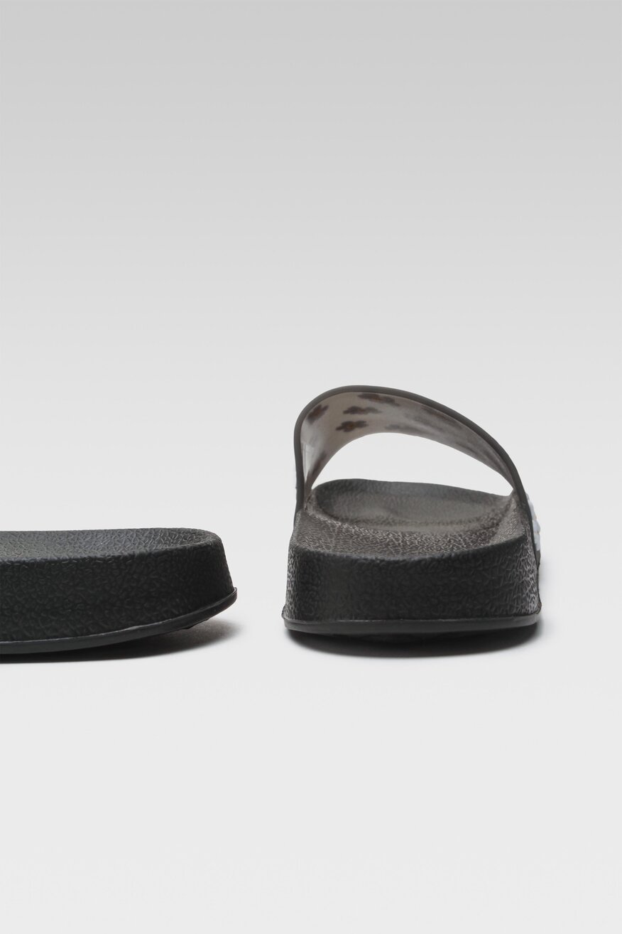 
                Bassano - Klapki basenowe czarne - 5904862629537