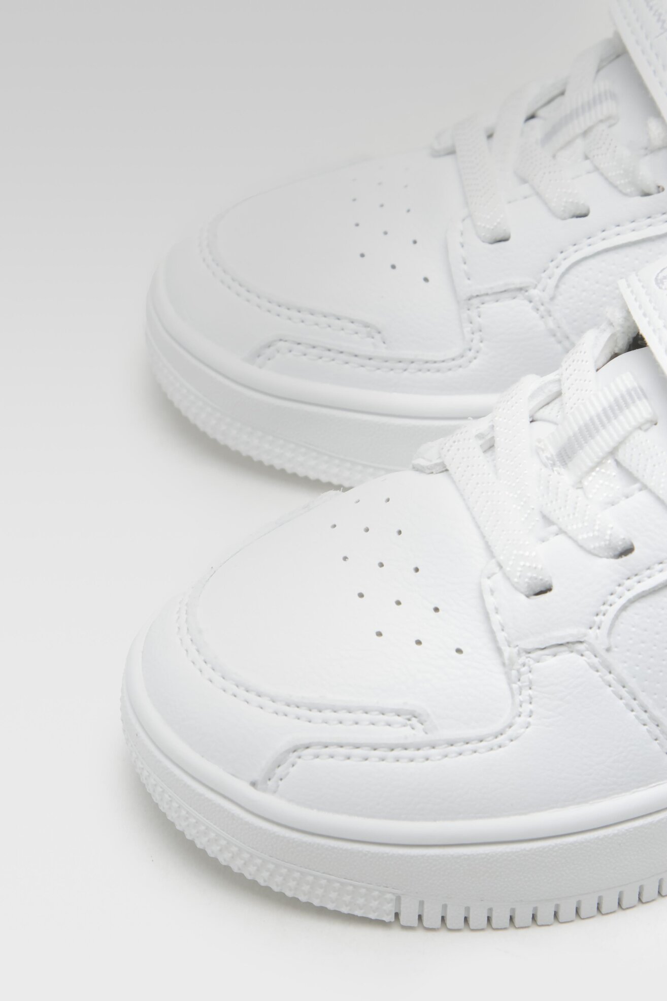 Obuwie sportowe Champion REBOUND 2.0 LOW B S32414-WW009 Biały