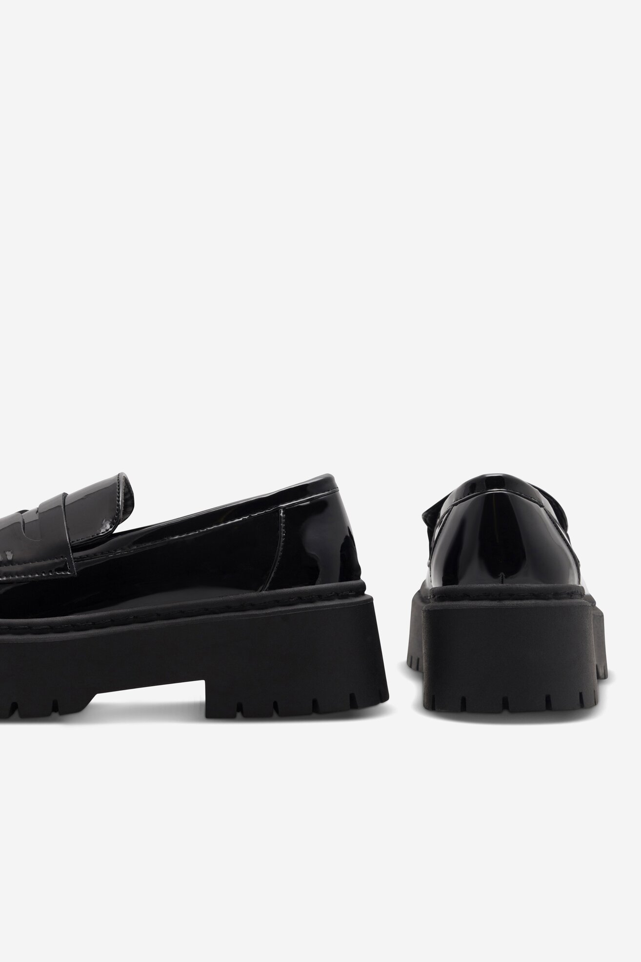 Mokaszin DeeZee H13123D-3 FEKETE