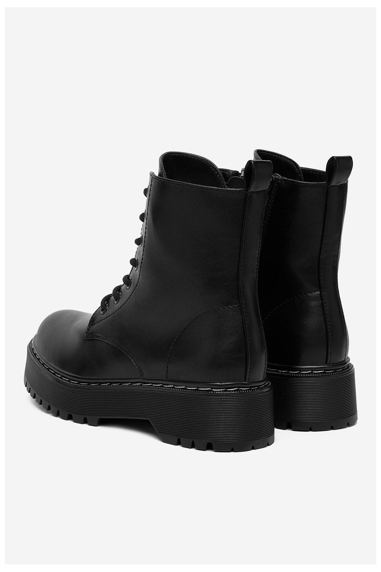 Trzewiki Jenny CEO-BERTI WSD1916-01N Czarny