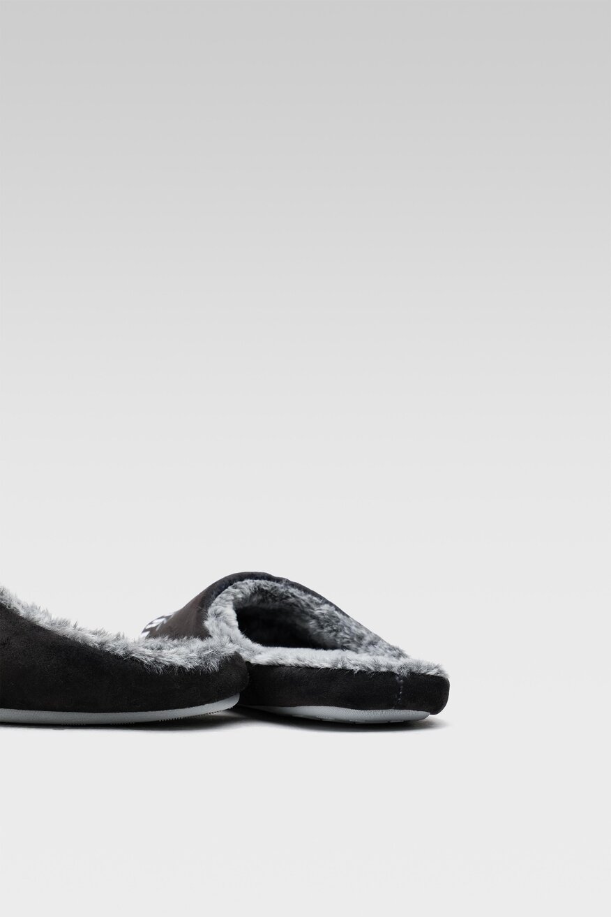 
                Home&Relax - Kapcie z zakrytymi palcami - 5904248863838