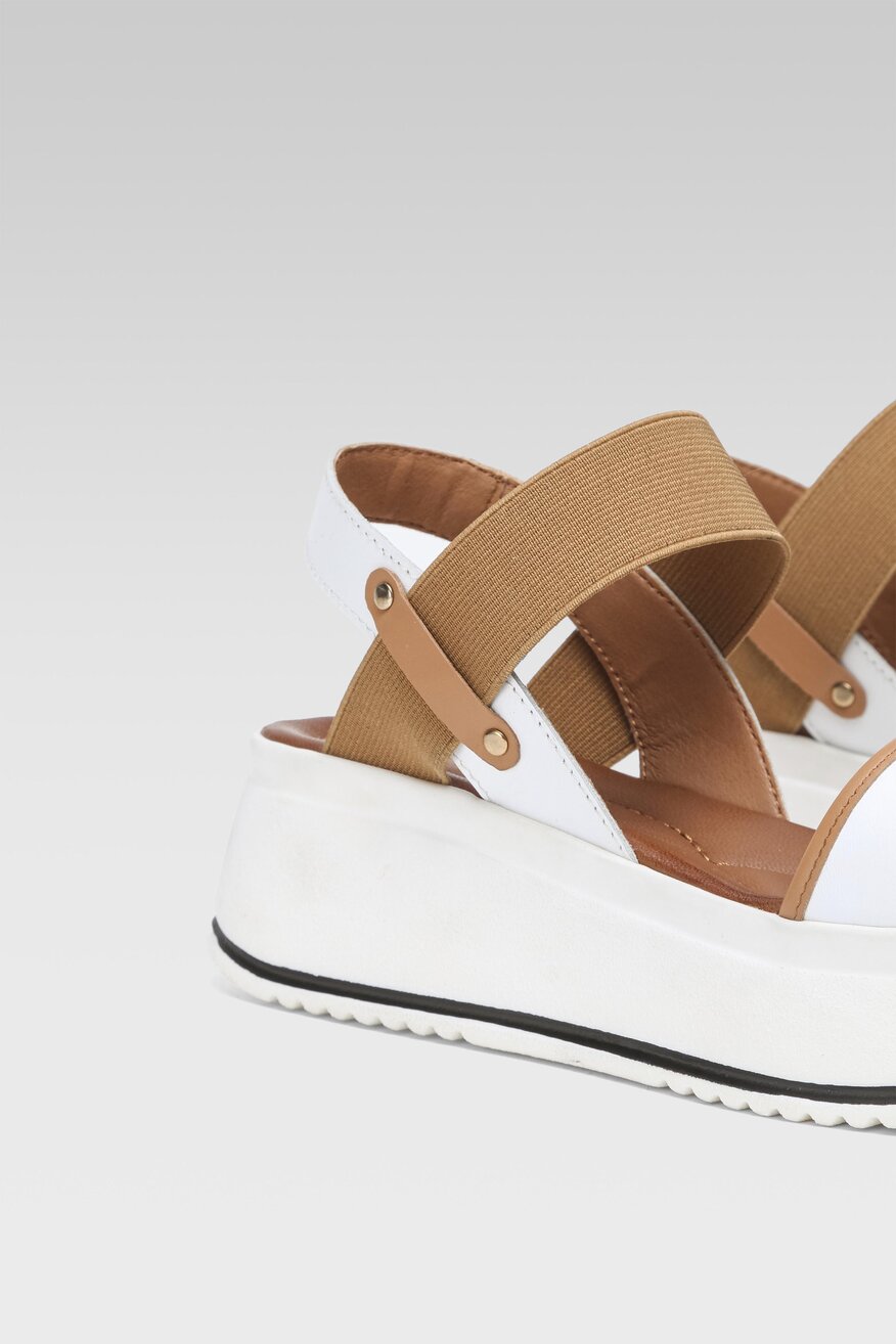 
                Lasocki - Skórzane sandały białe - 5904862768380