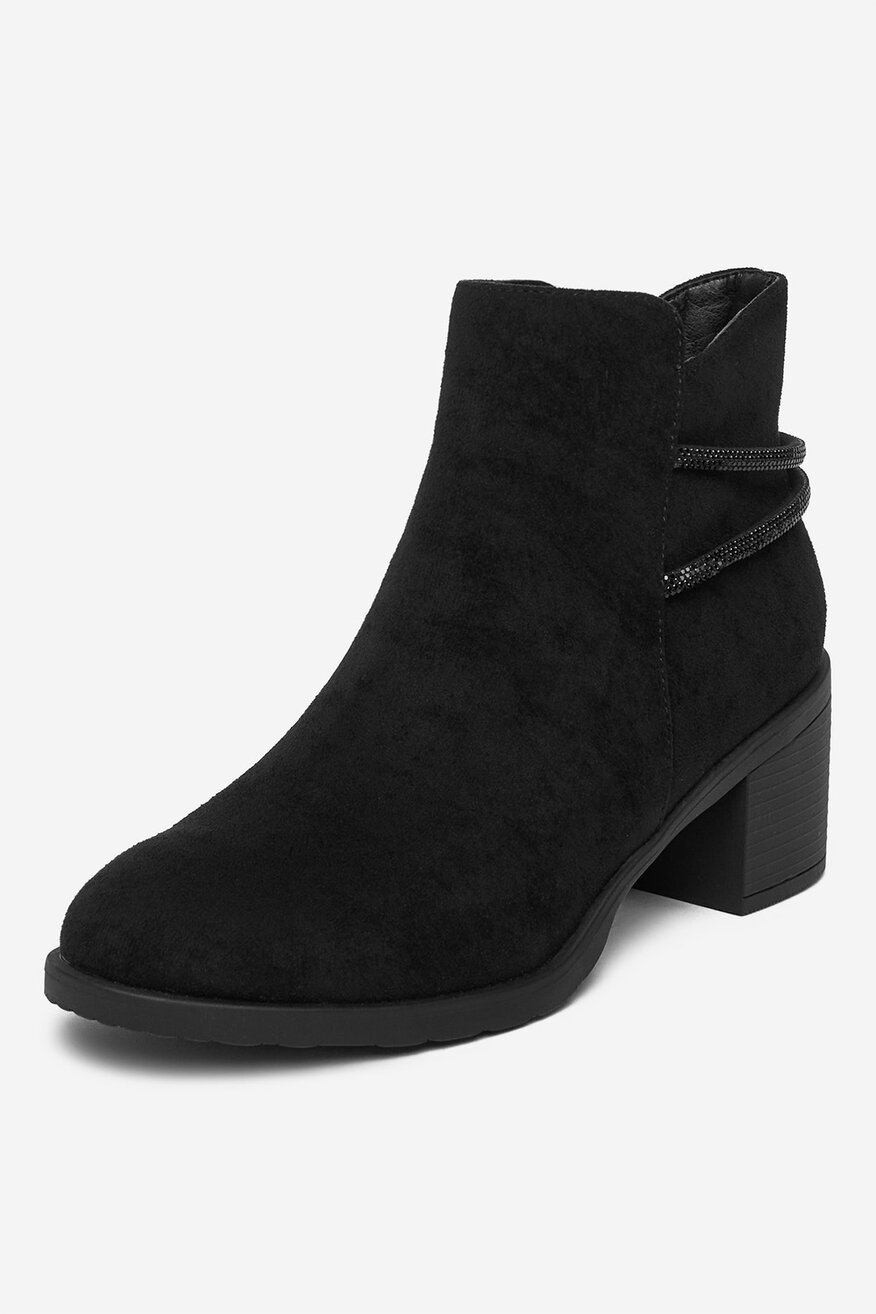 
                Kratke čizme Clara Barson CRNA - 5906751420942