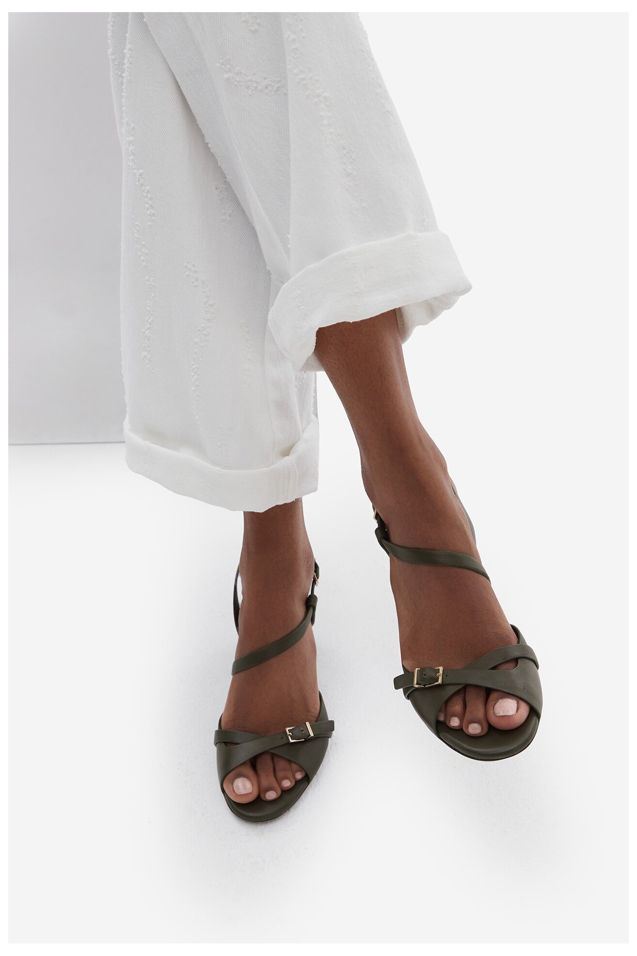 Sandały Gino Rossi EO-GL15-986-1 Zielony ciemny