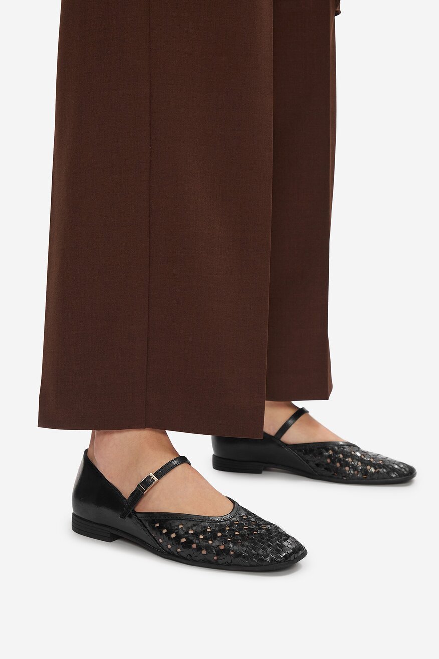 
                Балетки Lasocki ЧОРНИЙ - 5906751041918