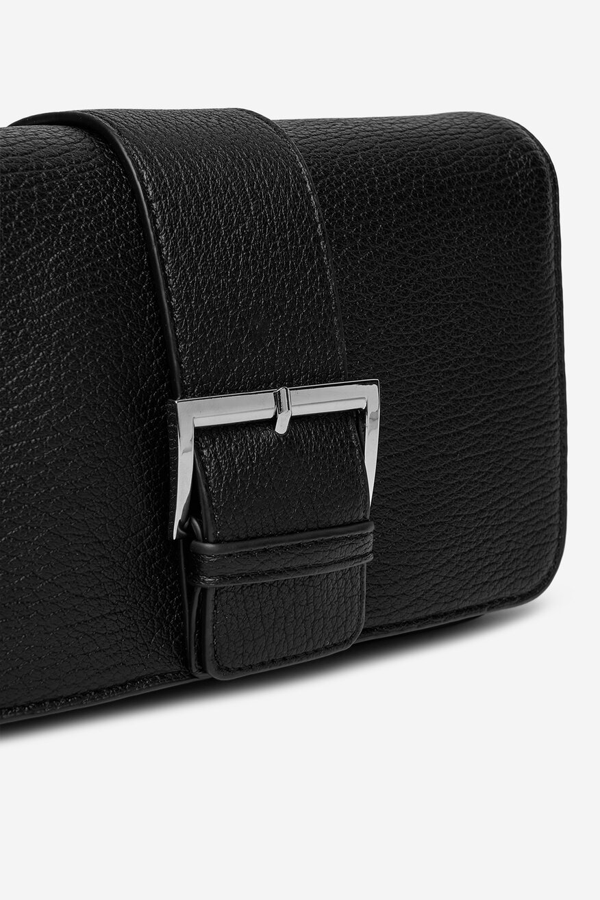 
                Сумка З Ремінцем DeeZee ЧОРНИЙ - 5904410897067