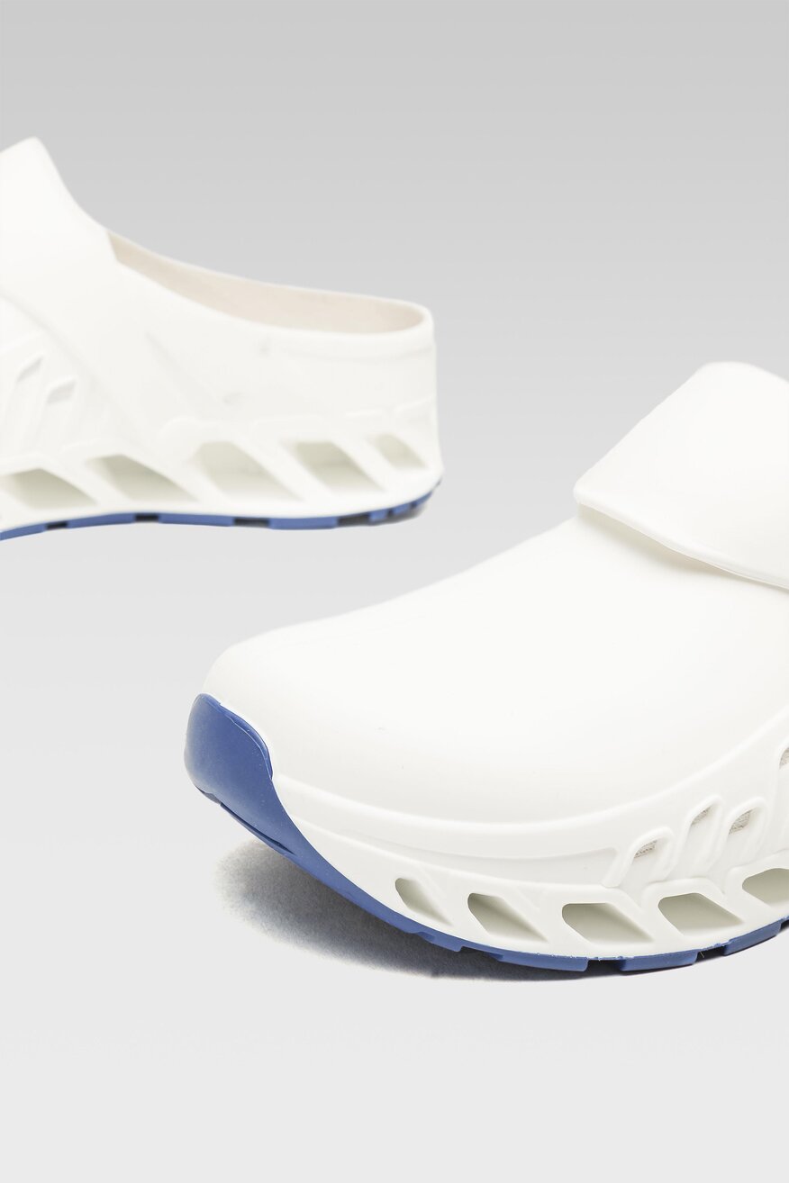 Scholl - Klapki basenowe pastelowe białe - 5904248626334