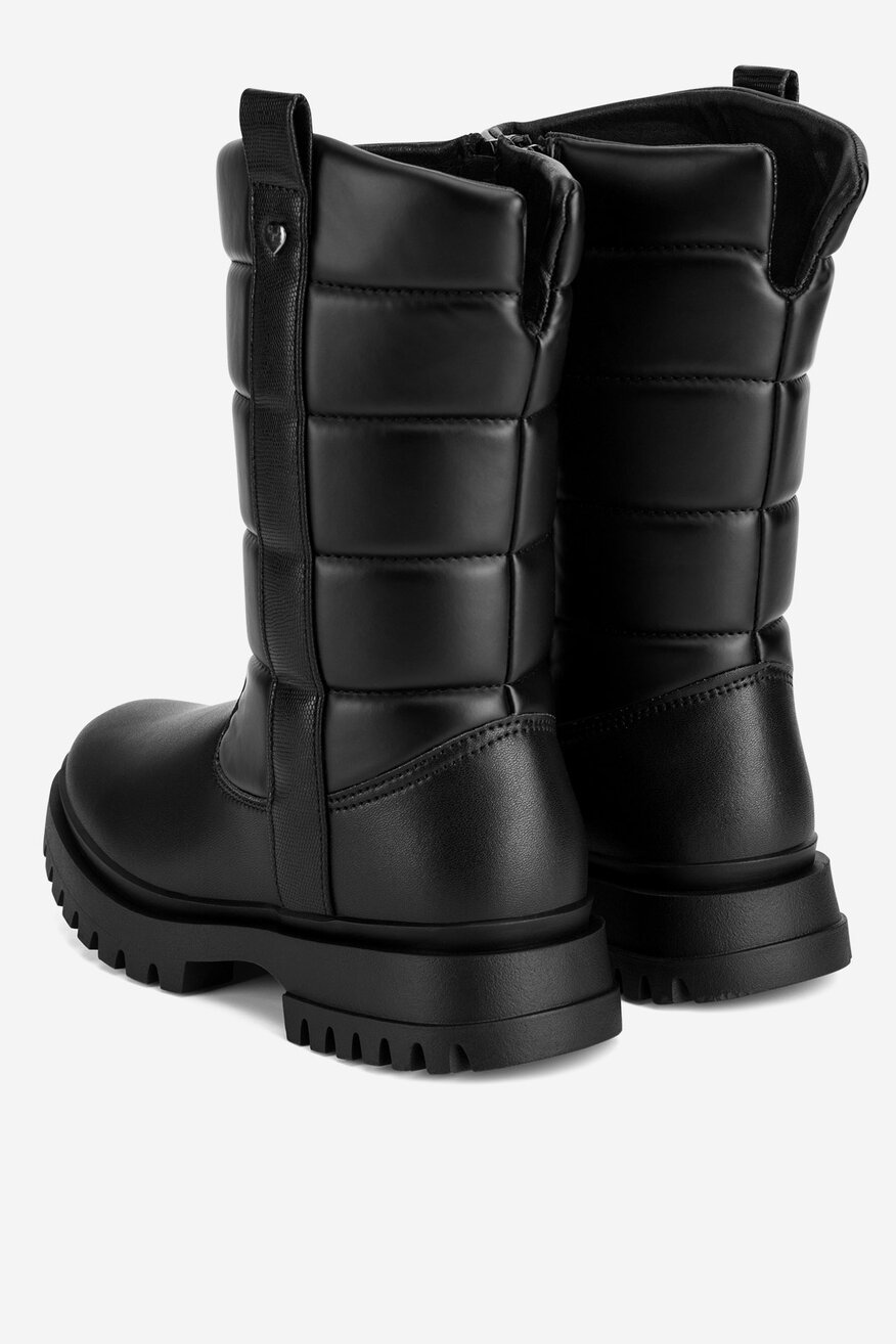 
                Ботуши DeeZee ЧЕРЕН - 5905588892601